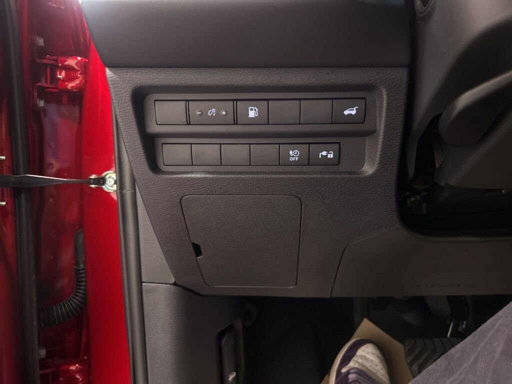 New 2025 Mitsubishi Outlander SE image 20