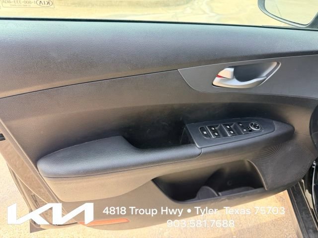 Certified 2021 Kia Forte LXS FWD image 13