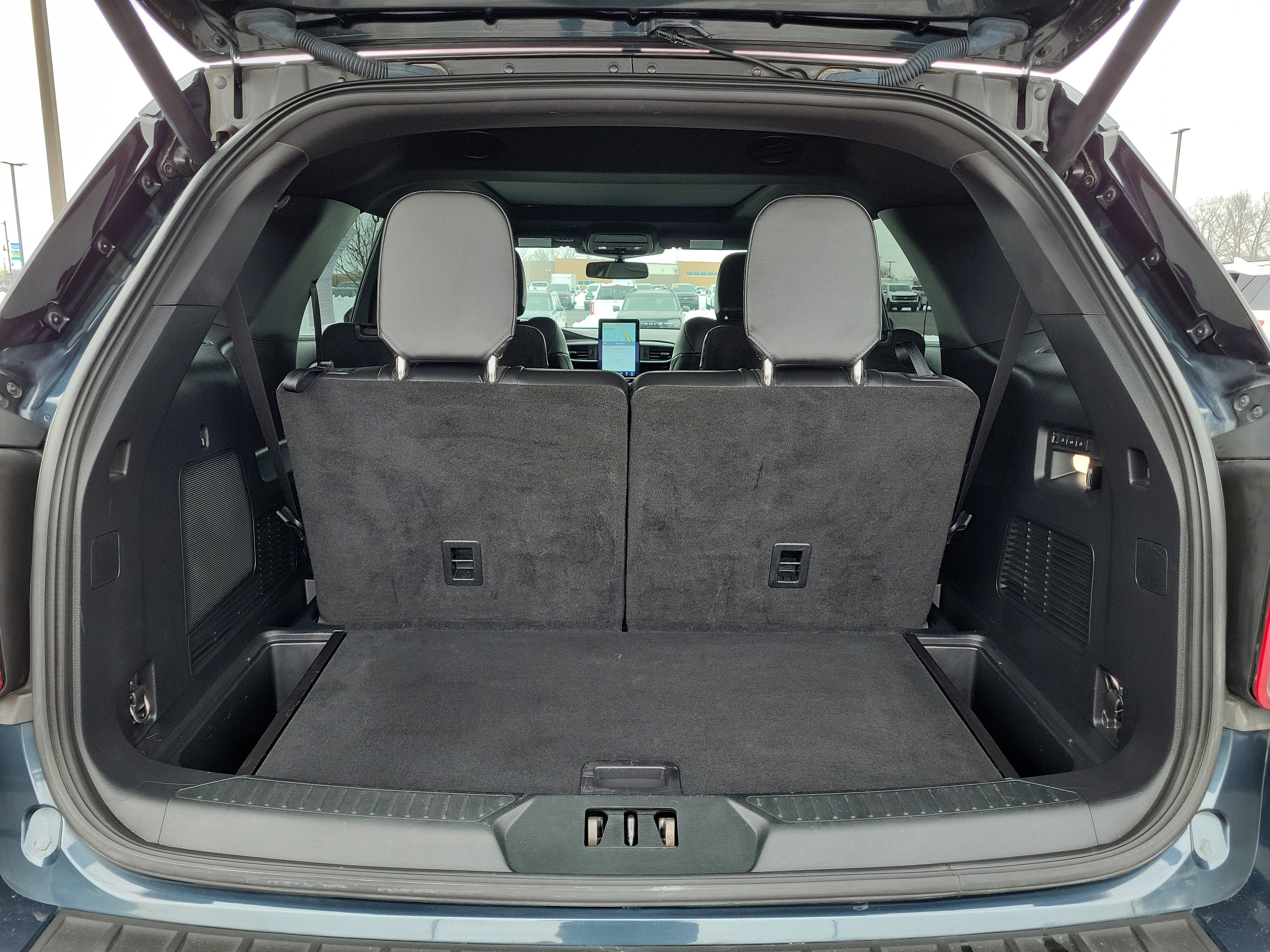 Certified 2022 Ford Explorer ST w/ Equipment Group 401A image 7