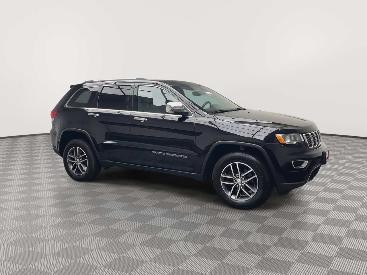 Used 2018 Jeep Grand Cherokee Limited image 41