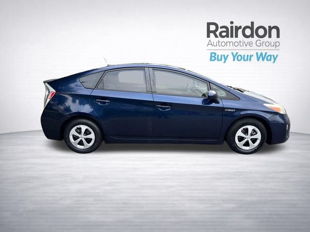Used 2014 Toyota Prius Four w/ Solar Roof Package FWD image 11