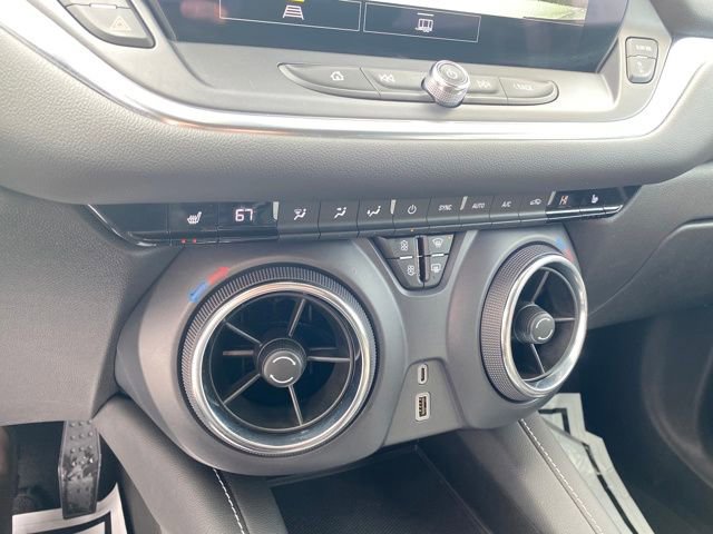 Certified 2025 Chevrolet Blazer LT image 13