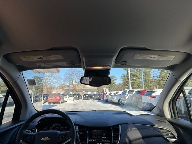 Used 2020 Chevrolet Trax LT w/ Driver Confidence Package image 13