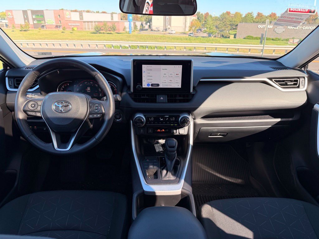 Used 2025 Toyota RAV4 XLE w/ Convenience Package AWD/4WD image 3