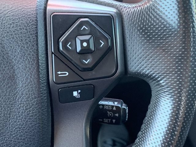 Used 2017 Toyota Tacoma TRD Pro AWD/4WD image 28