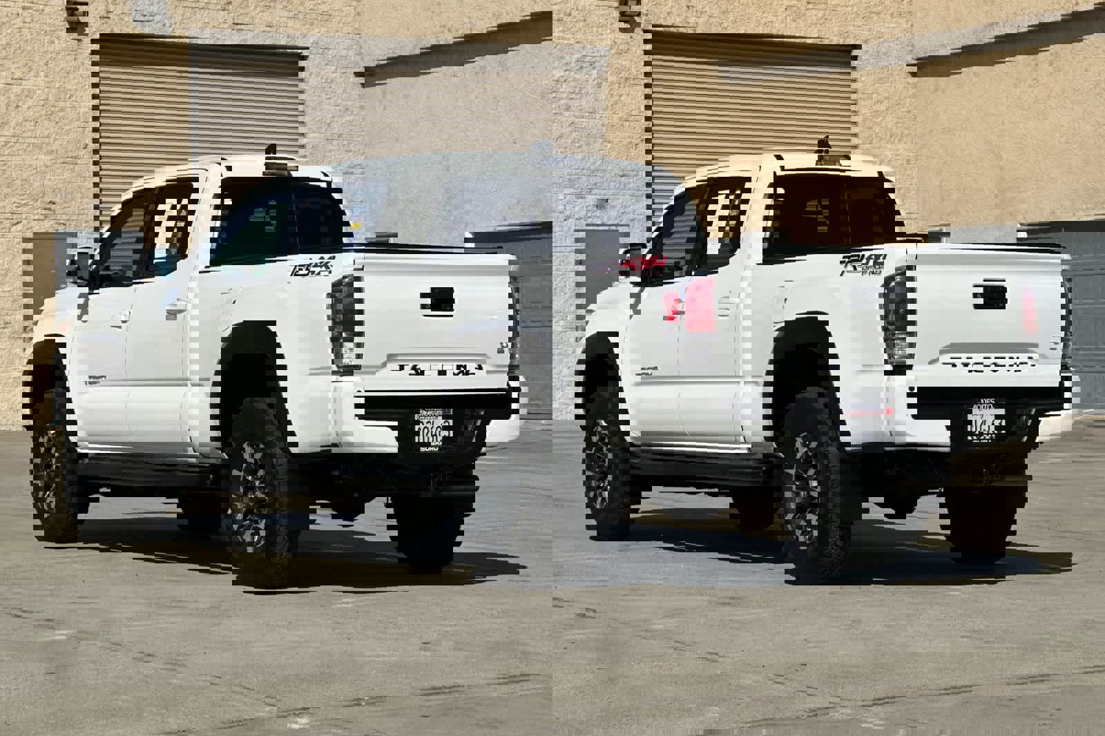 Used 2021 Toyota Tacoma TRD Off-Road image 5