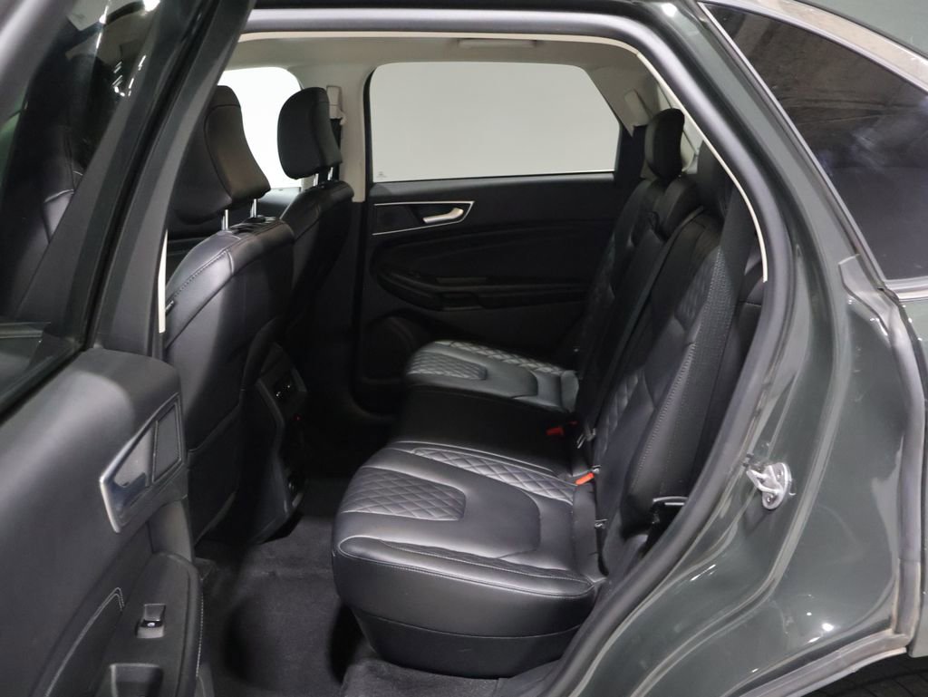 Used 2024 Ford Edge Titanium w/ Equipment Group 301A image 18