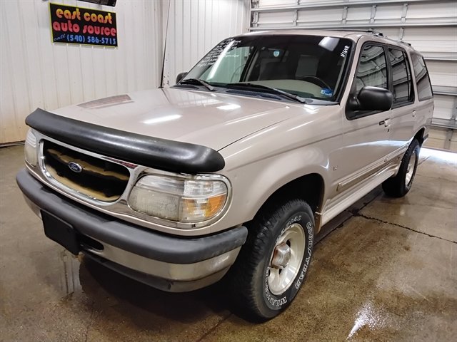Used 1998 Ford Explorer XLT AWD/4WD image 4