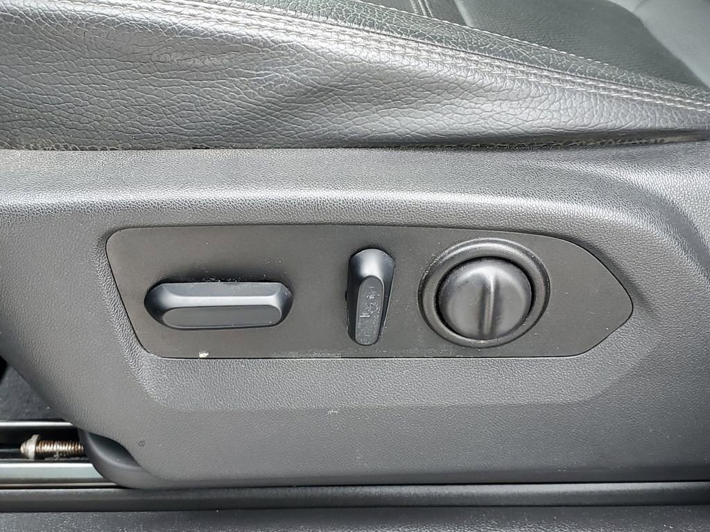 Used 2021 GMC Sierra 3500 Denali w/ Denali Ultimate Package image 27