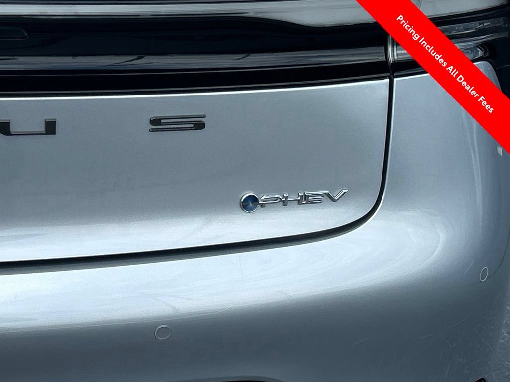 Used 2026 Toyota Prius Plug-In Hybrid FWD image 18