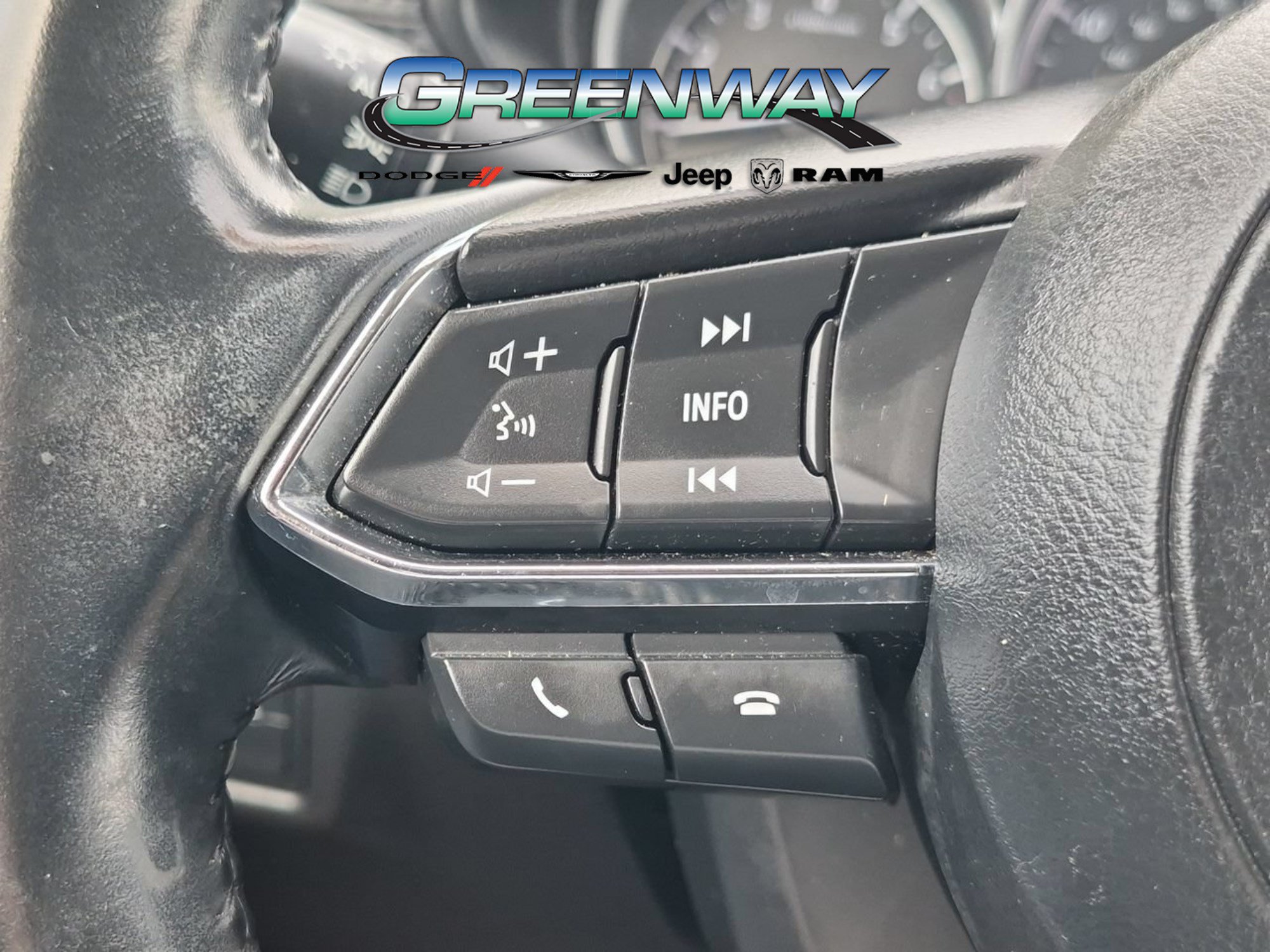 Used 2018 MAZDA CX-5 Touring w/ Preferred Equipment Package FWD image 25
