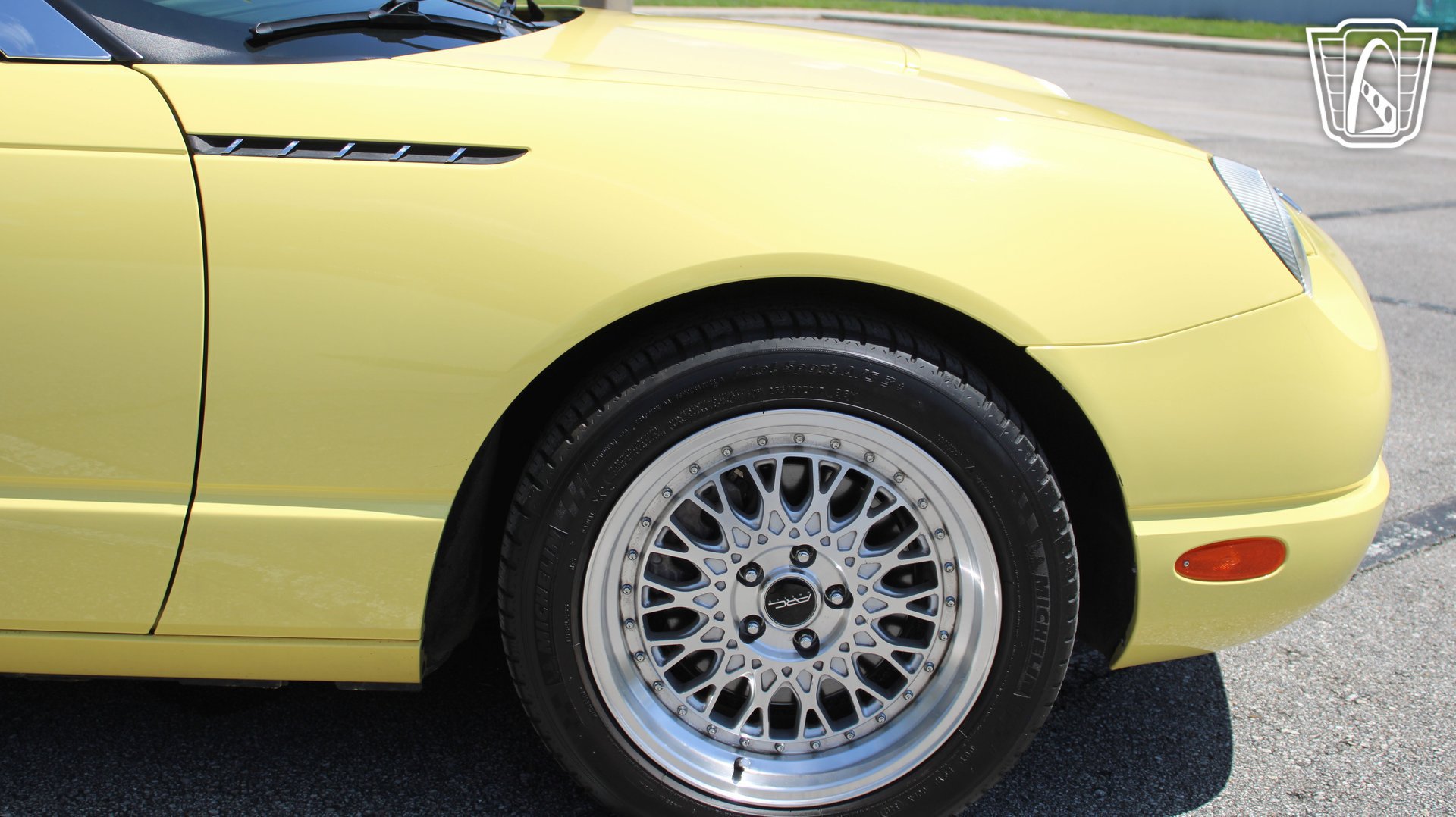 Used 2002 Ford Thunderbird RWD image 35