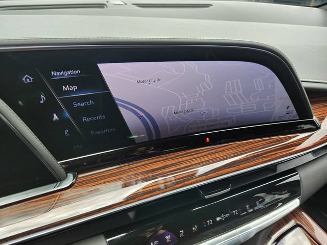 Used 2021 Cadillac Escalade Premium Luxury AWD/4WD image 15