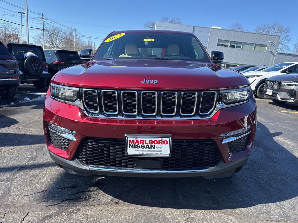 Used 2023 Jeep Grand Cherokee Limited image 2