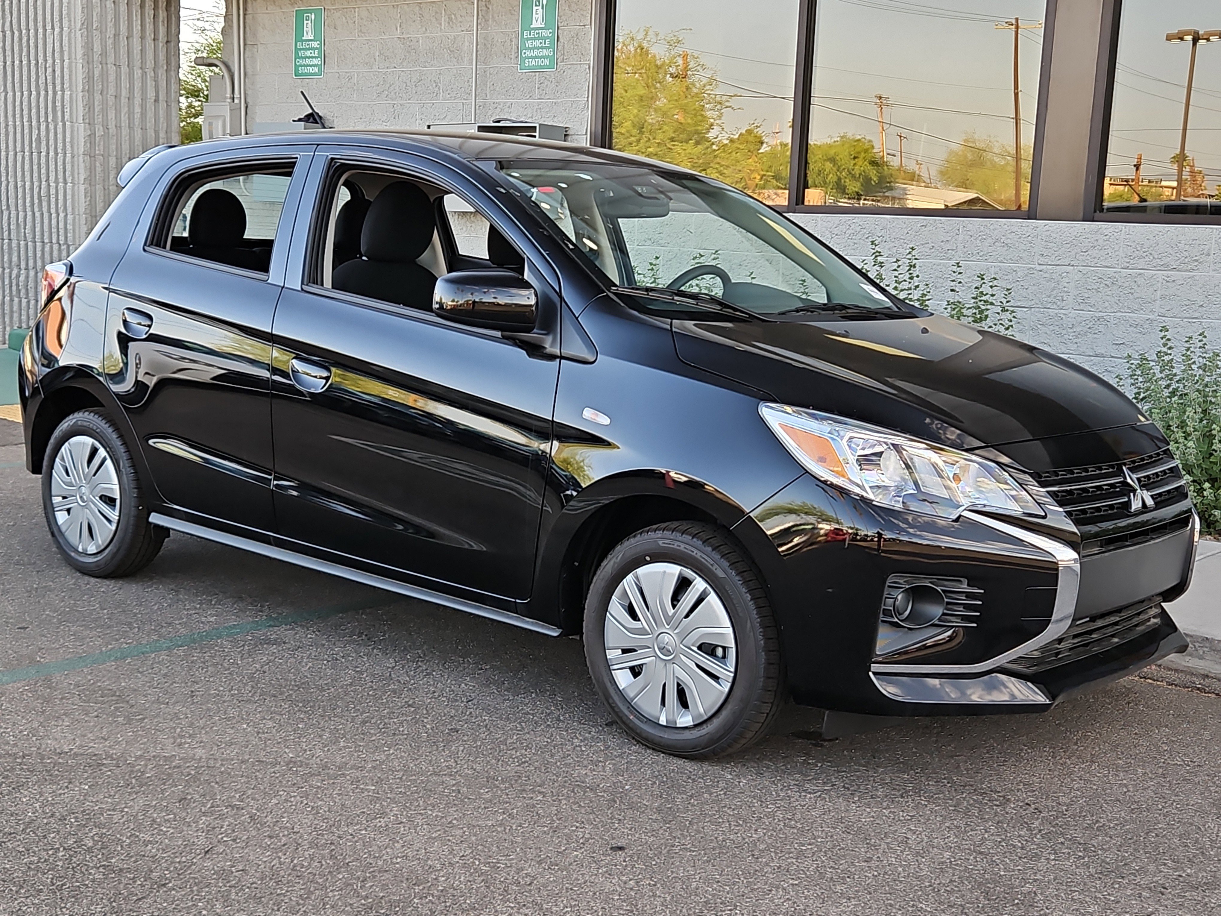 New 2024 Mitsubishi Mirage ES