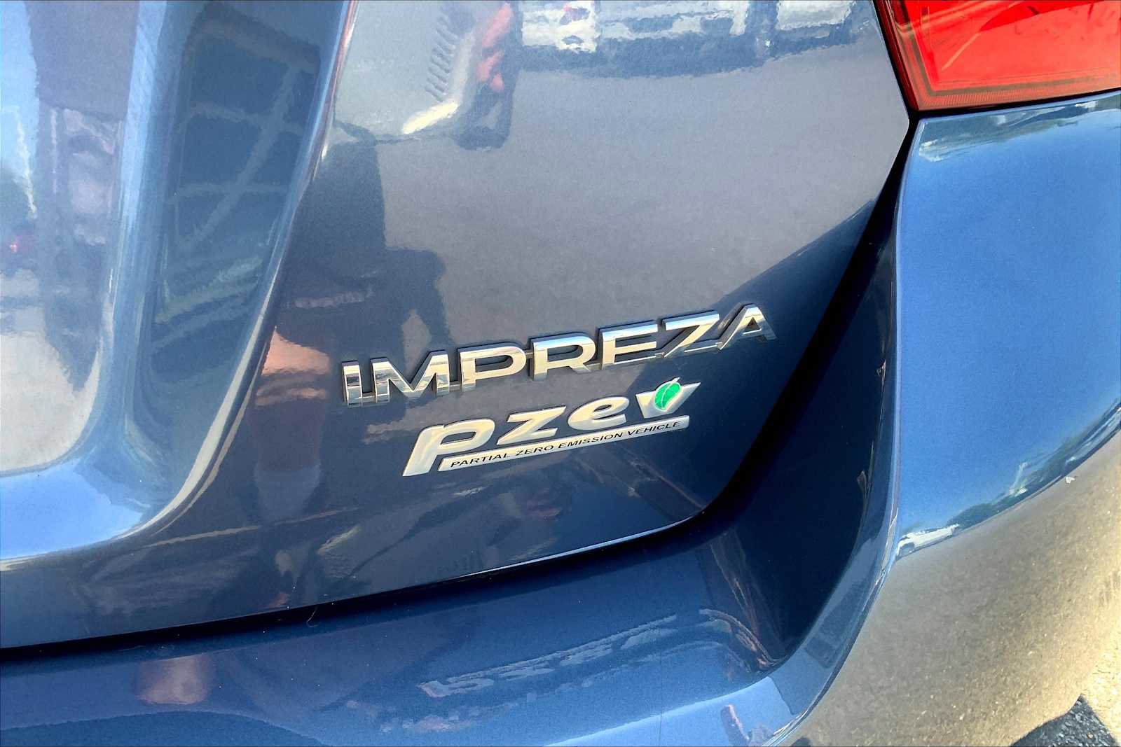 Used 2013 Subaru Impreza 2.0i image 10