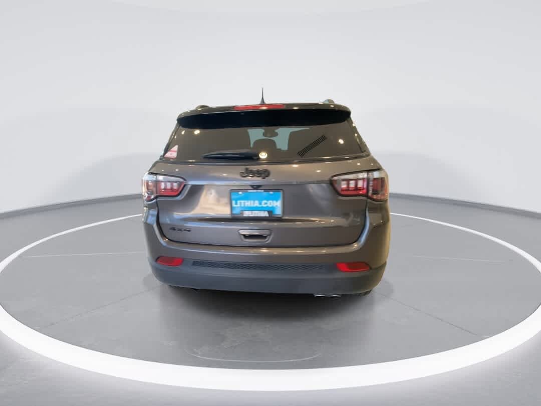 Used 2022 Jeep Compass Latitude AWD/4WD image 7