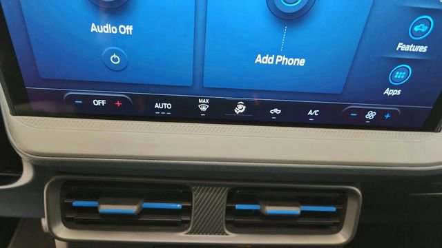 New 2025 Ford Maverick Lobo image 17