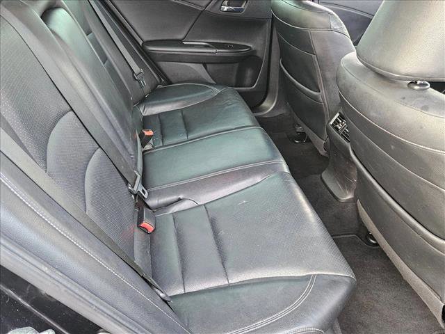 Used 2015 Honda Accord Touring image 20