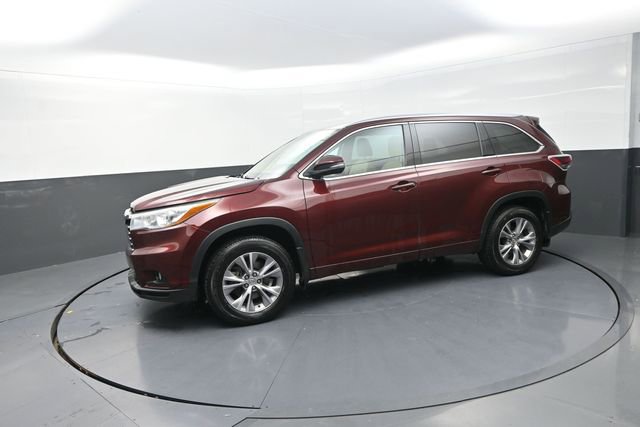 Used 2015 Toyota Highlander XLE image 38