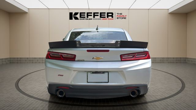 Used 2018 Chevrolet Camaro LT w/ RS Package RWD image 4