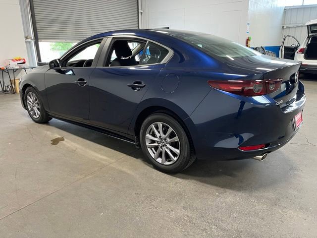 Used 2021 MAZDA MAZDA3 s FWD image 5
