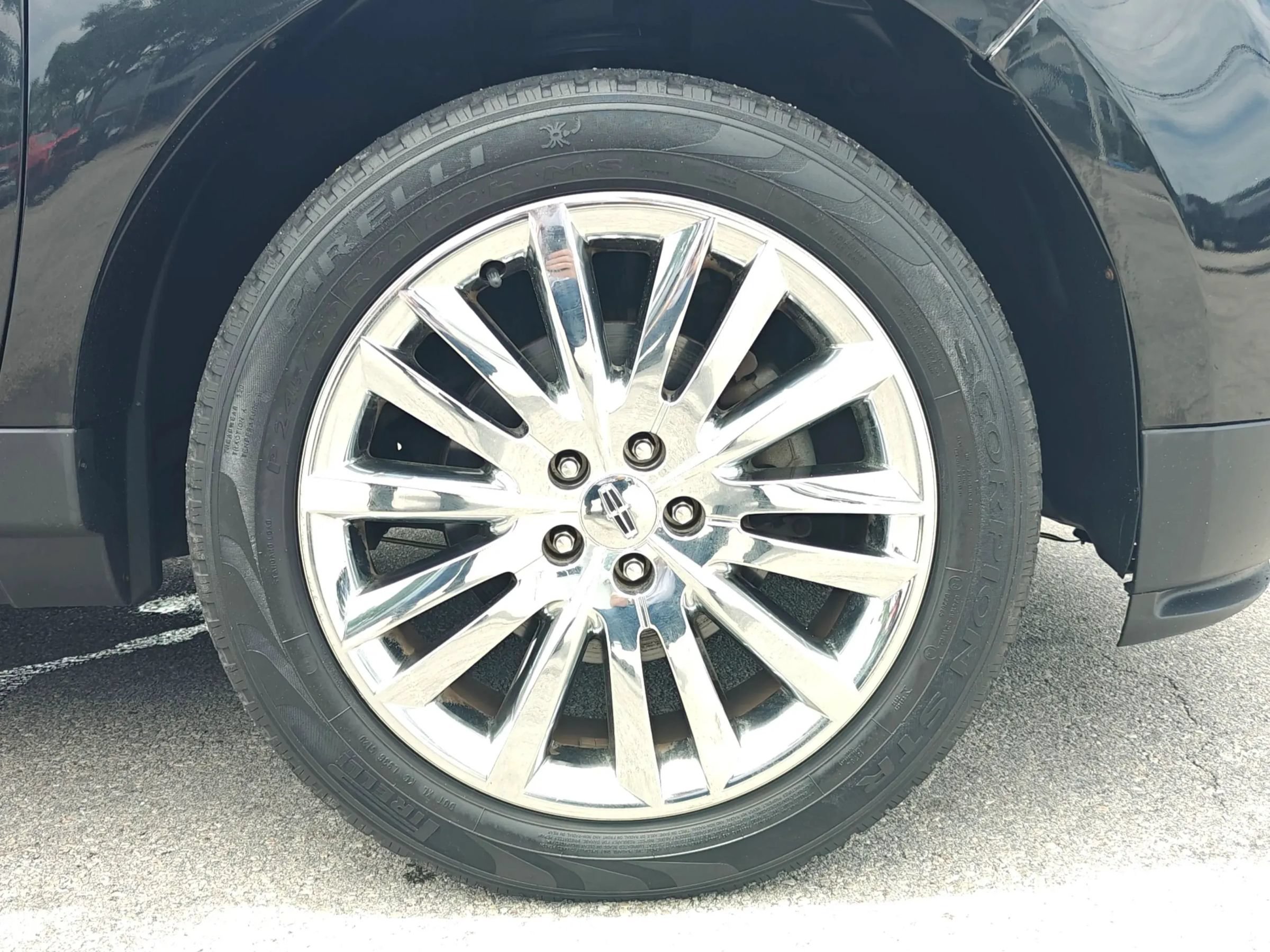 Used 2013 Lincoln MKX FWD image 30