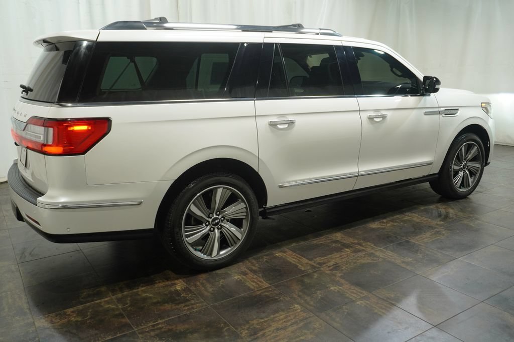 Used 2019 Lincoln Navigator L Reserve AWD/4WD image 3