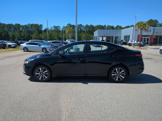 Used 2021 Nissan Versa SV FWD image 6