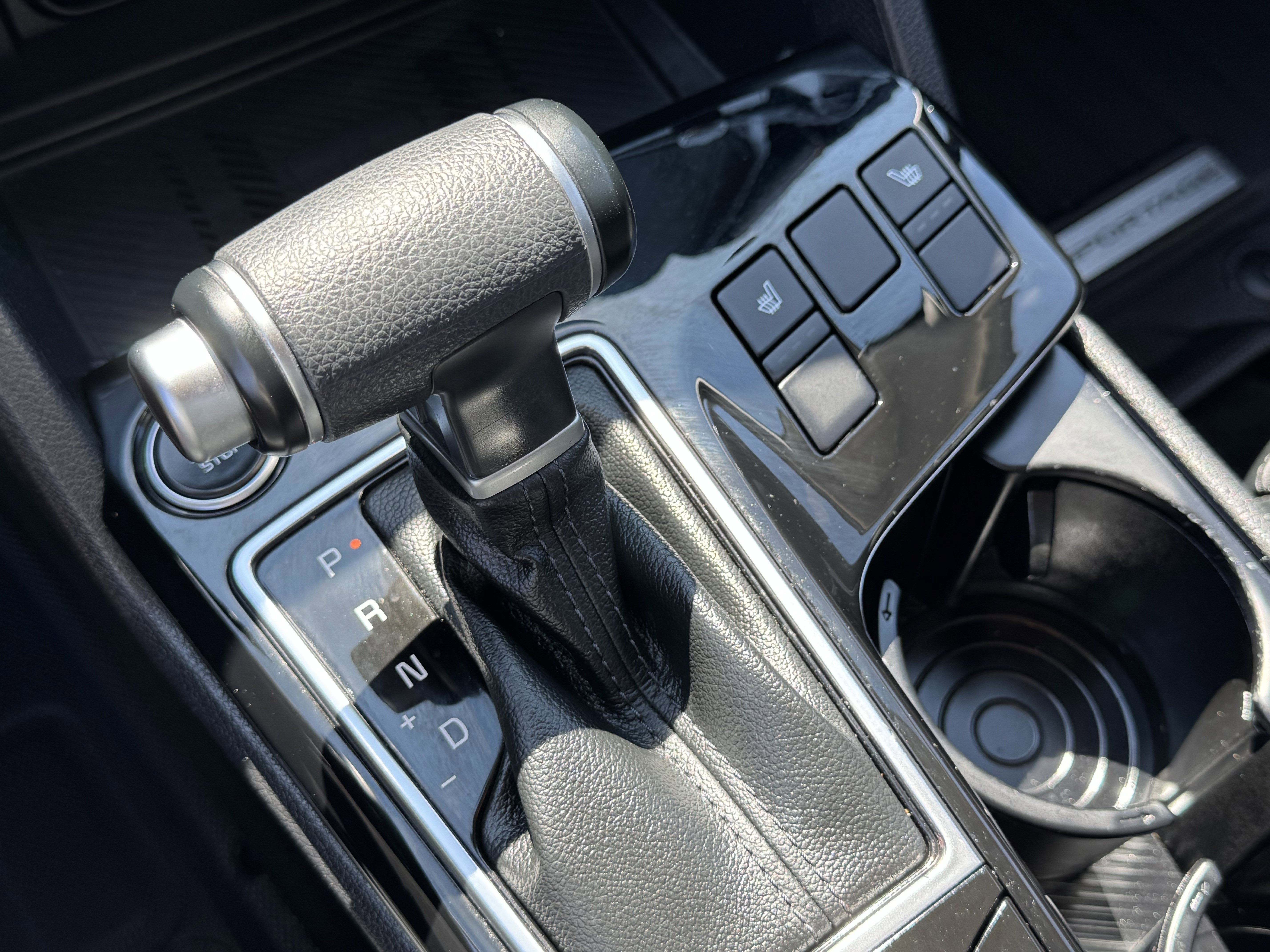 Used 2024 Kia Sportage EX image 21