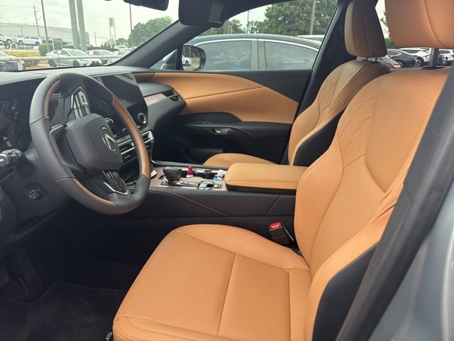 Used 2025 Lexus RX 350h w/ Convenience Package AWD/4WD image 8