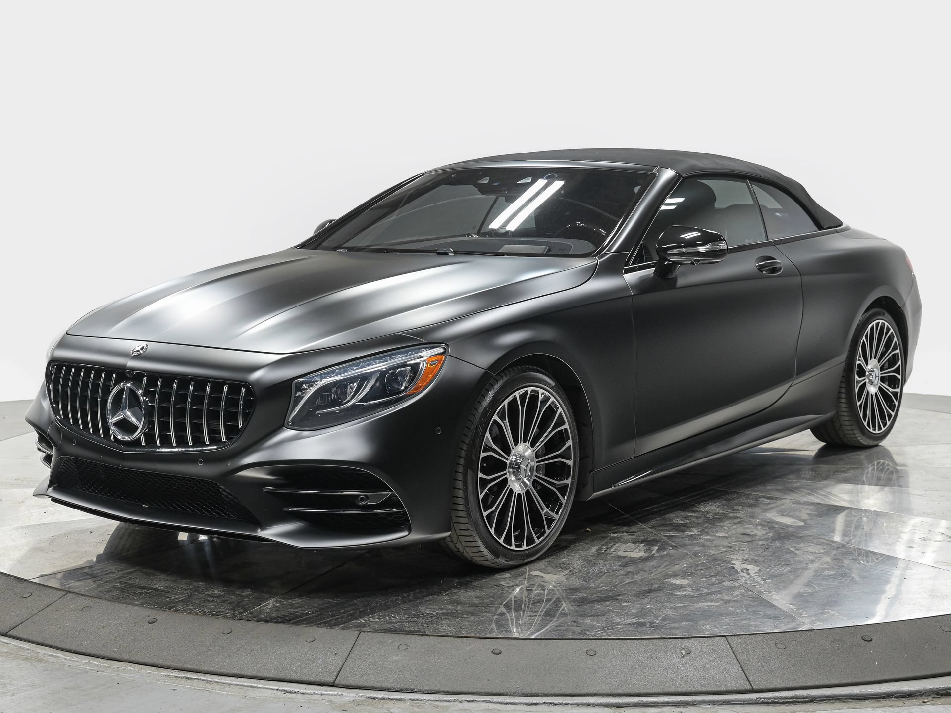 Used 2018 Mercedes-Benz S 560 Cabriolet image 11