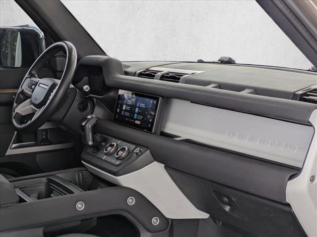 Used 2022 Land Rover Defender 110 S image 26