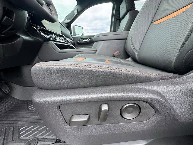 New 2025 GMC Sierra 2500 AT4 w/ AT4 Premium Plus Package image 14