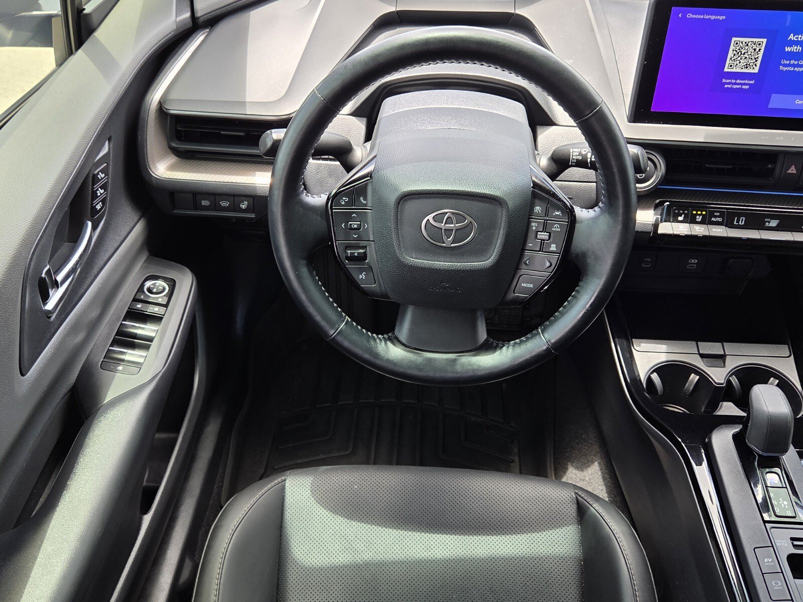 Certified 2025 Toyota Prius Limited FWD image 6