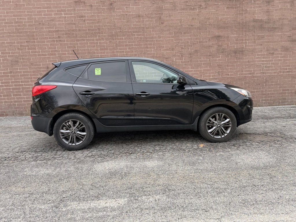 Used 2015 Hyundai Tucson GLS w/ Option Group 02 FWD image 6