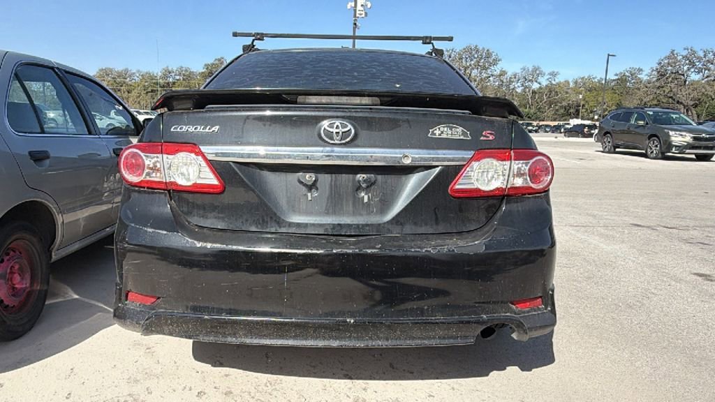 Used 2013 Toyota Corolla S image 9