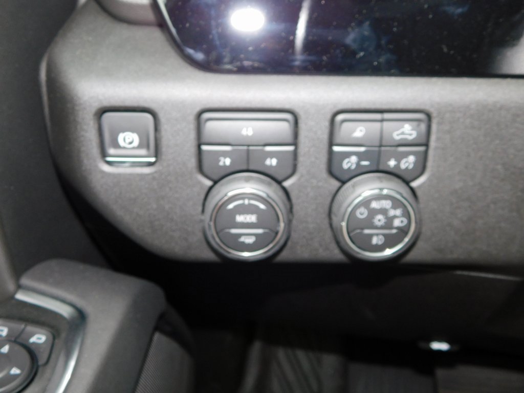 New 2026 Chevrolet Silverado 3500 LT w/ Z71 Chrome Sport Edition image 30