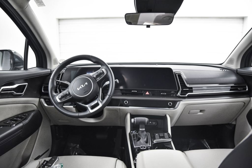 Used 2024 Kia Sportage EX image 26