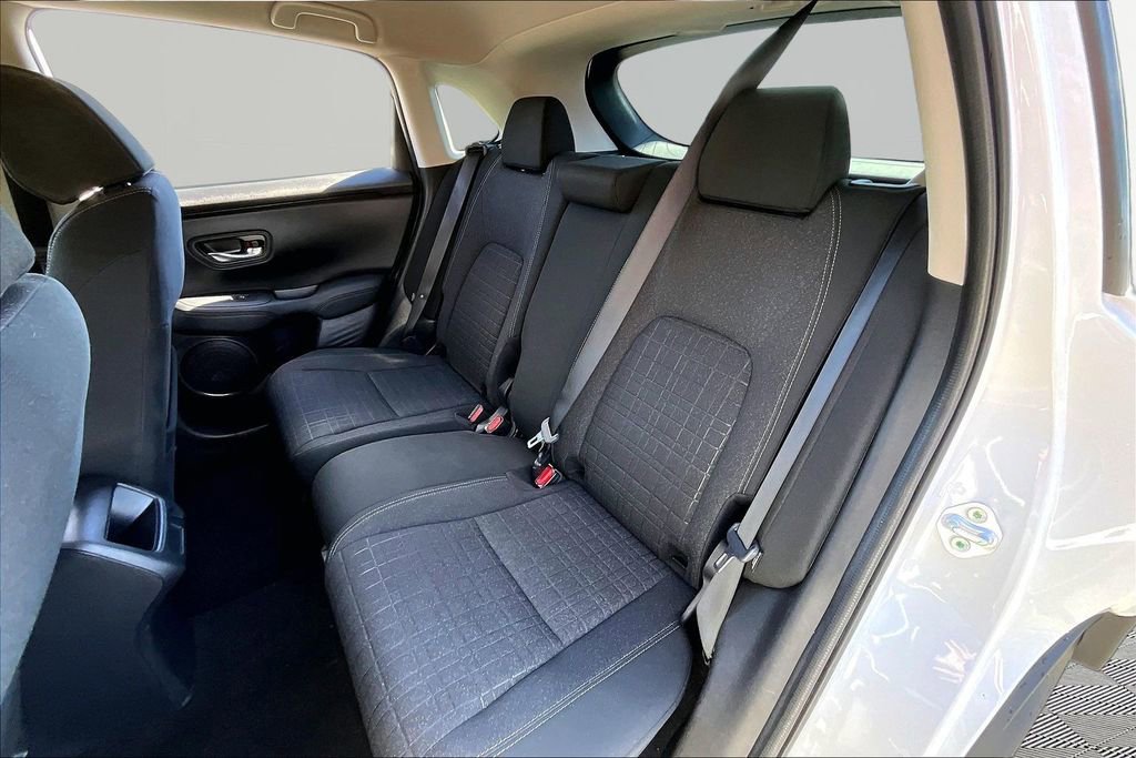 Used 2024 Honda HR-V LX image 17