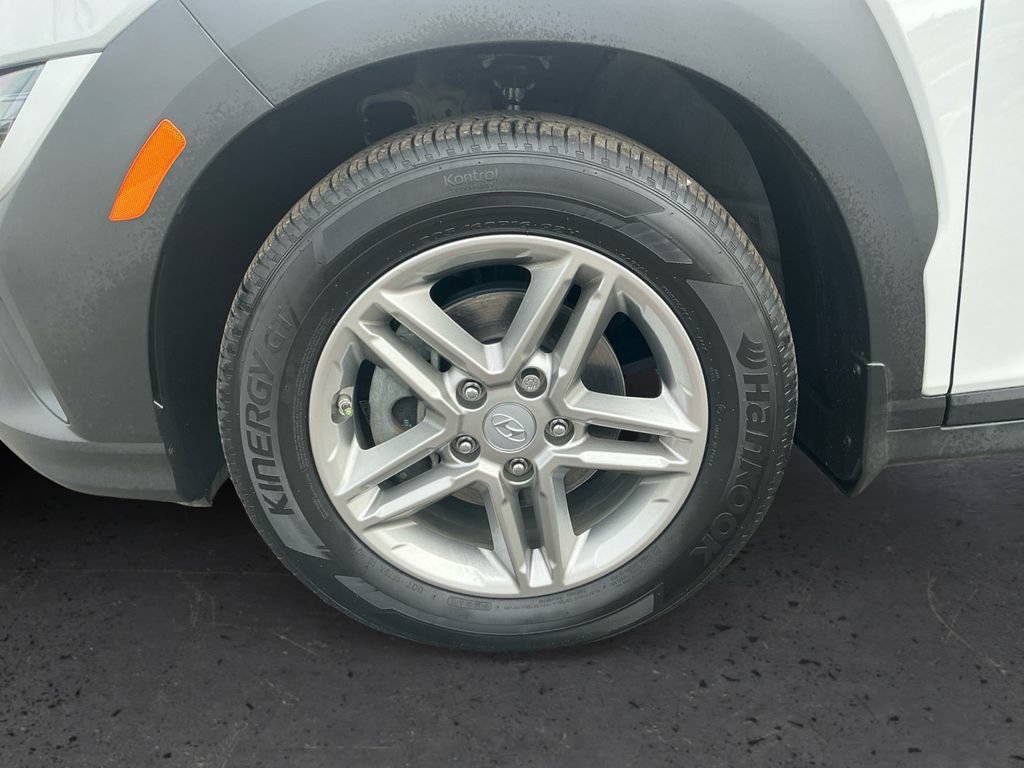 Used 2022 Hyundai Kona SE FWD image 13