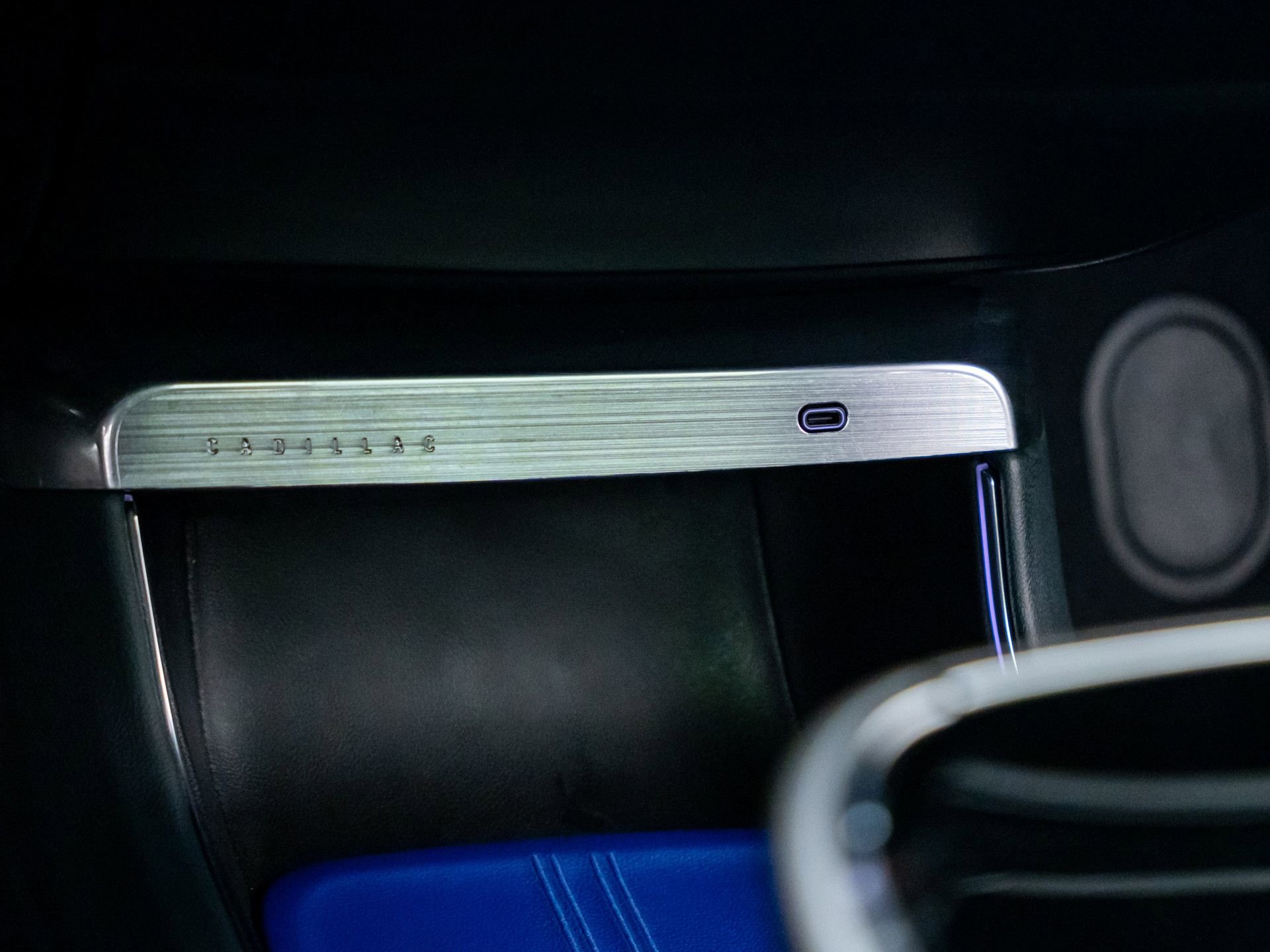 Certified 2025 Cadillac Lyriq Sport w/ Nappa Leather Package image 26