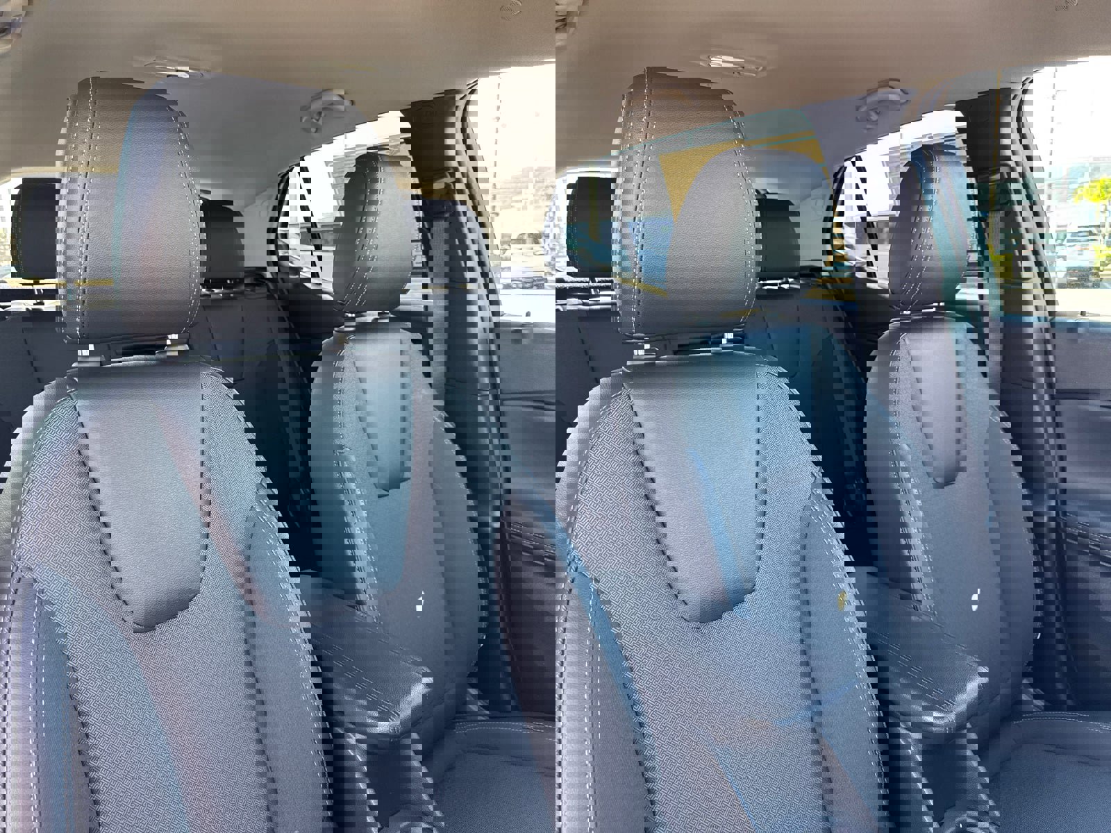 Certified 2023 Buick Encore GX Select w/ Sport Touring Package image 17