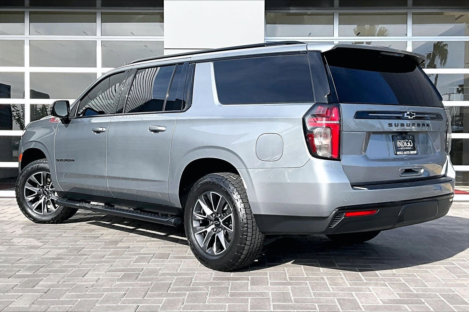 Used 2023 Chevrolet Suburban Z71 w/ Z71 Off-Road Package AWD/4WD image 12
