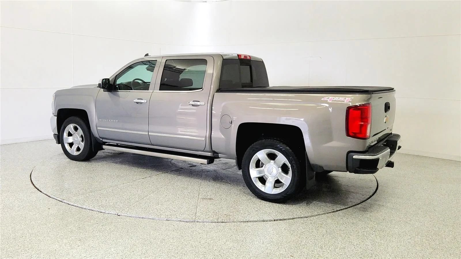 Used 2017 Chevrolet Silverado 1500 LTZ w/ Sport Package AWD/4WD image 5
