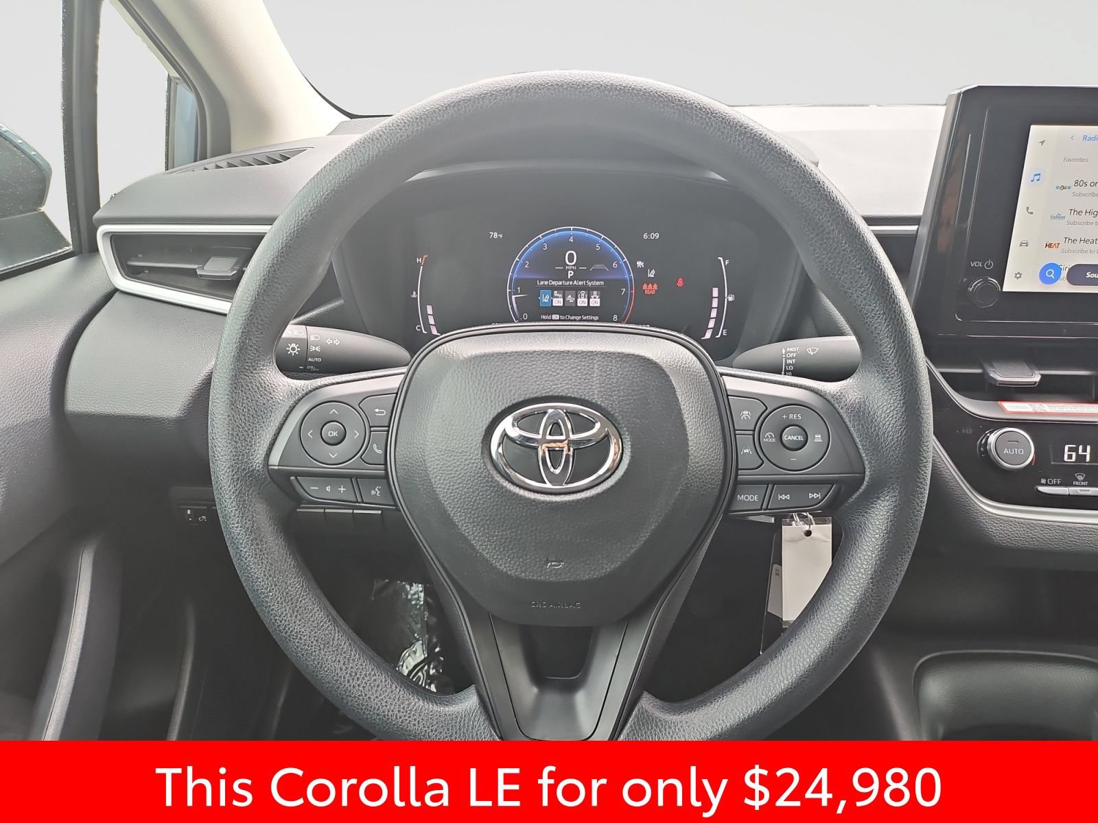 Used 2026 Toyota Corolla LE FWD image 44