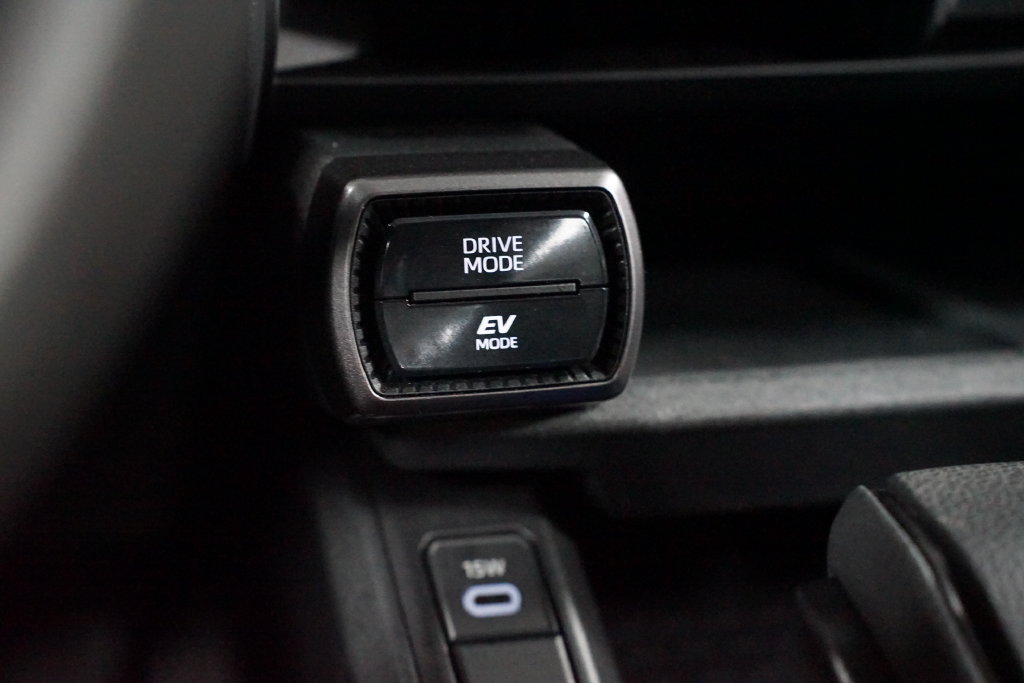 Used 2026 Toyota RAV4 LE FWD image 21