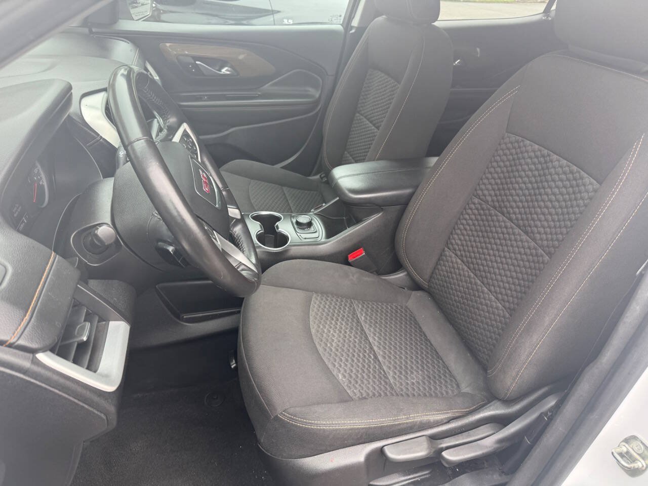Used 2018 GMC Terrain SLE FWD image 17