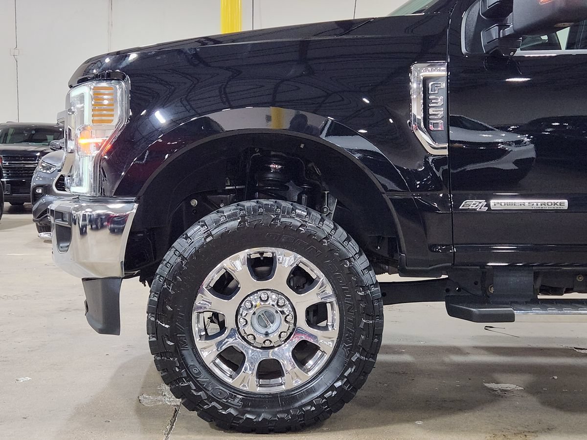 Used 2022 Ford F350 Lariat w/ Lariat Ultimate Package AWD/4WD image 4