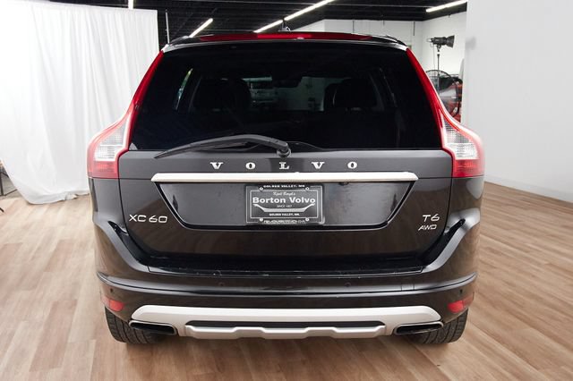 Used 2017 Volvo XC60 T6 Dynamic w/ Advanced Package AWD/4WD image 4